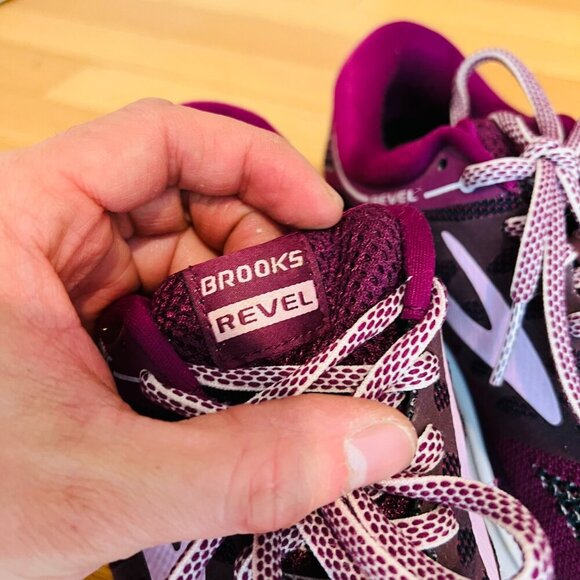 Brooks Womens Plum Pink Purple Revel Running Shoe 1202491B598 Sz 8 US - Picture 13 of 16